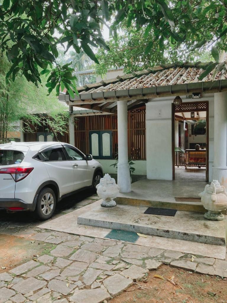 Gunas Guest House Bentota Extérieur photo