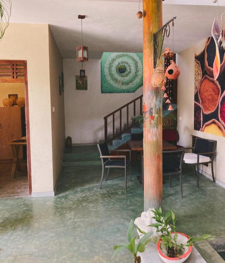 Gunas Guest House Bentota Extérieur photo